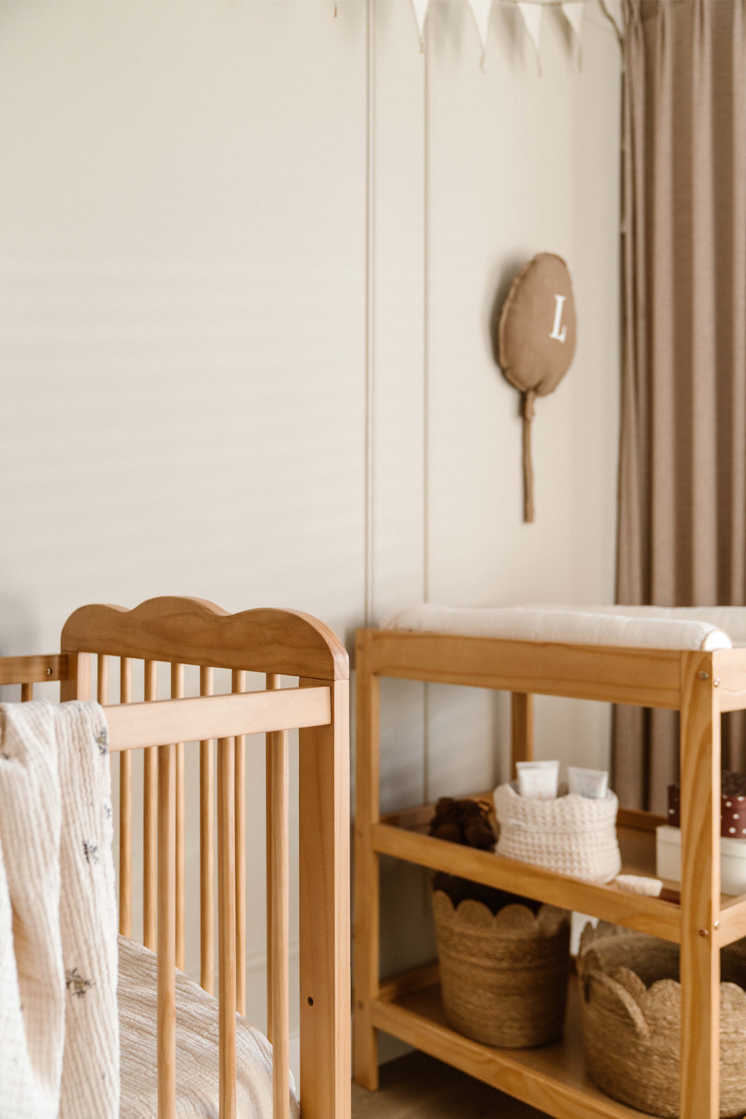 Rose Alt Değiştirme Masası