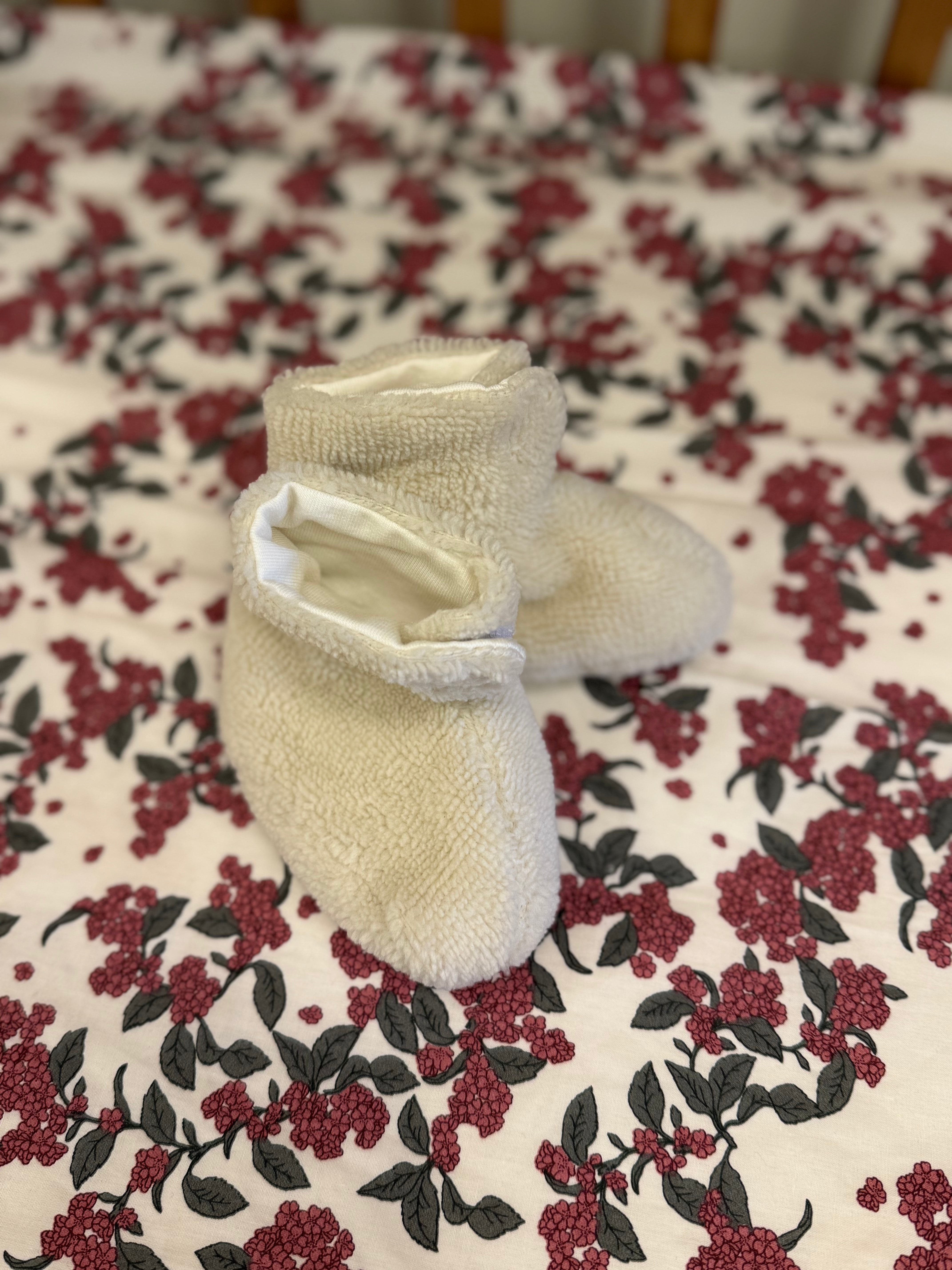 جوارب أطفال حديثي الولادة