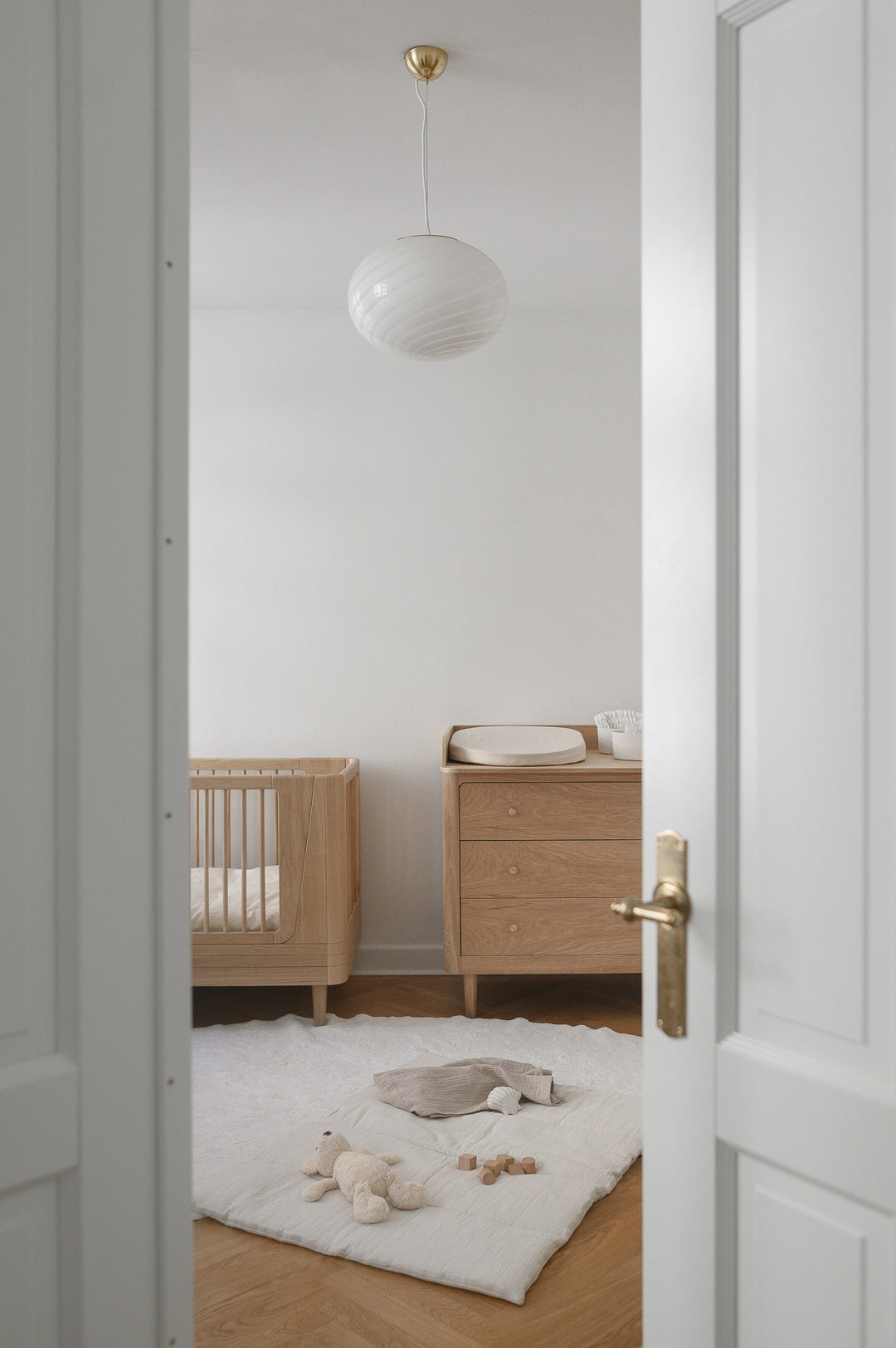 We Are Bitte Komoda 2.0